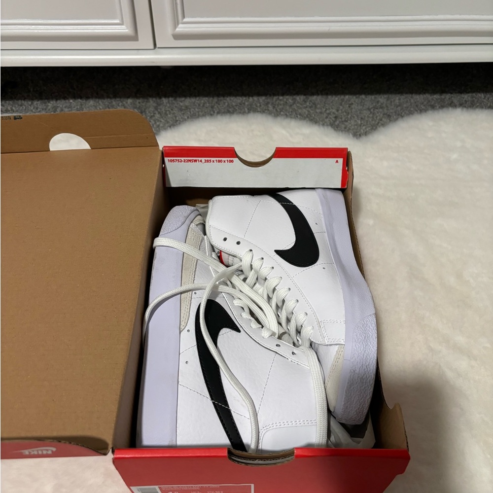 Nike Blazer Mid 77 Shoes
